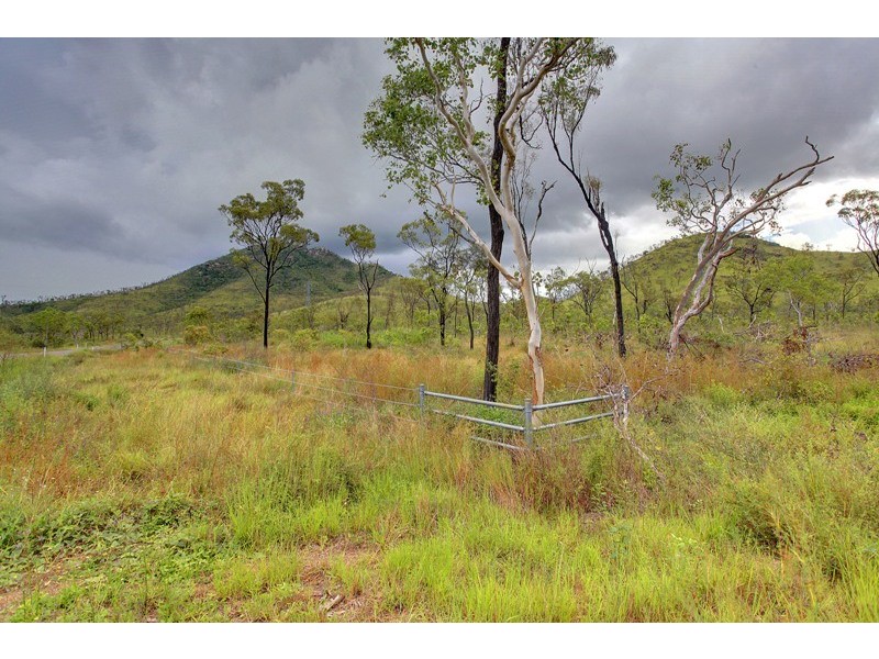 176 Chisholm Trail, Oak Valley QLD 4811