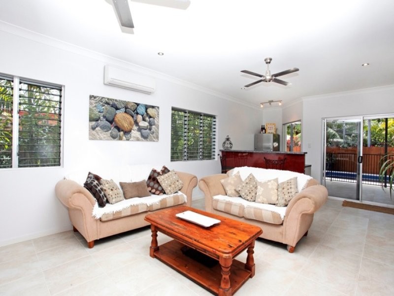 2 Marita Court, Bushland Beach QLD 4818