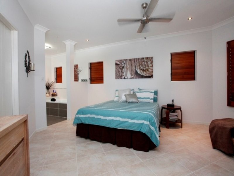 2 Marita Court, Bushland Beach QLD 4818