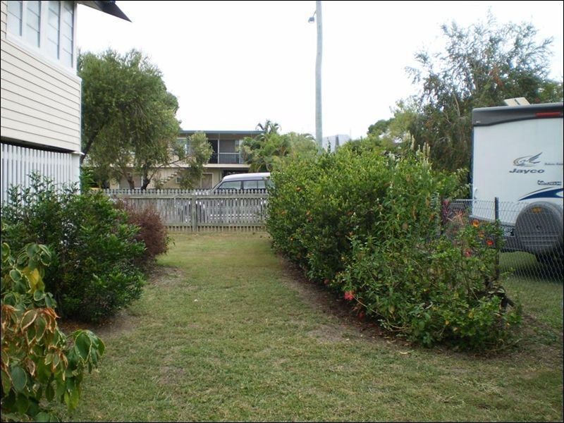 14 Gleeson Street, Hermit Park QLD 4812