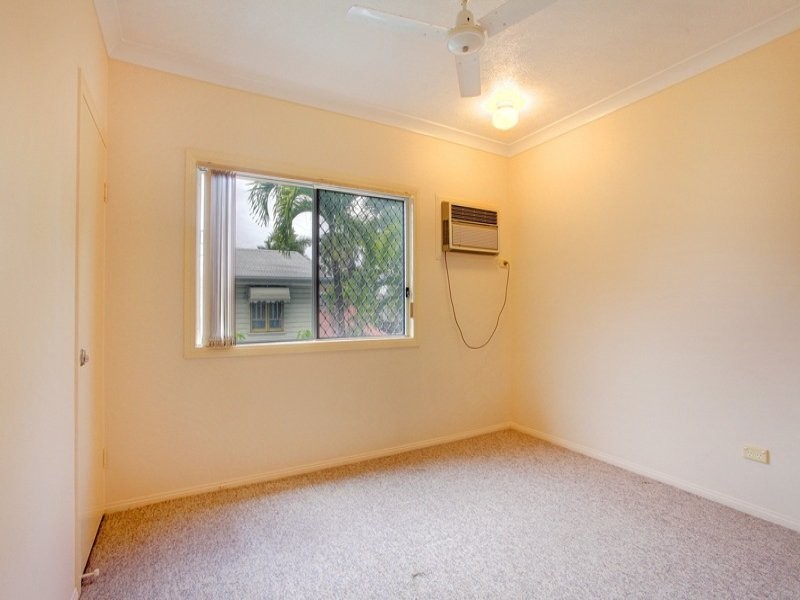 25 Lindsay Street, Rosslea QLD 4812