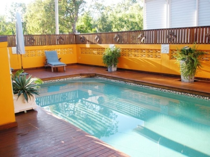 16 Yule Street, Picnic Bay QLD 4819