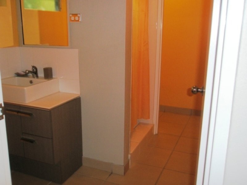 16 Yule Street, Picnic Bay QLD 4819