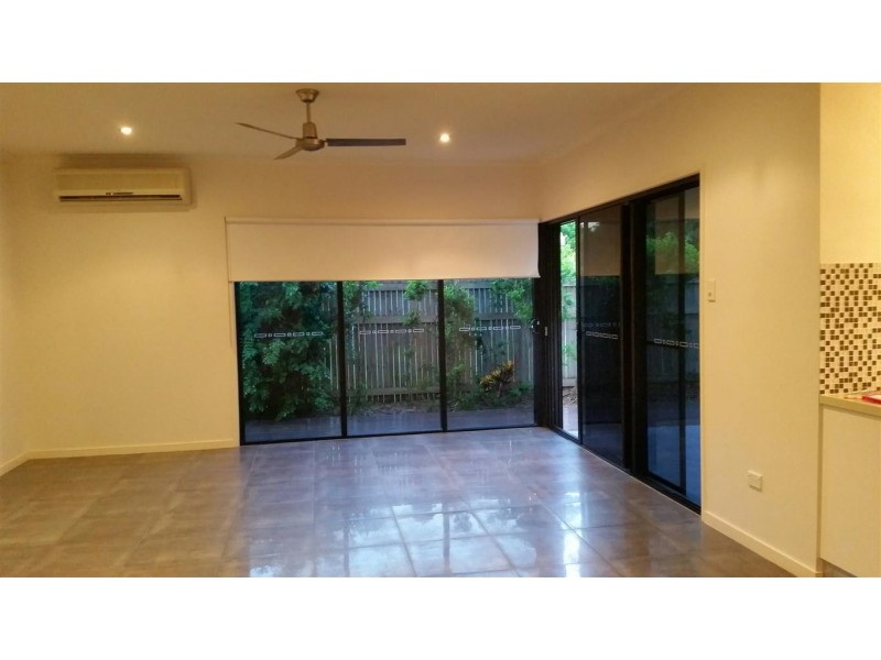 9 Campbell Street, Hermit Park QLD 4812