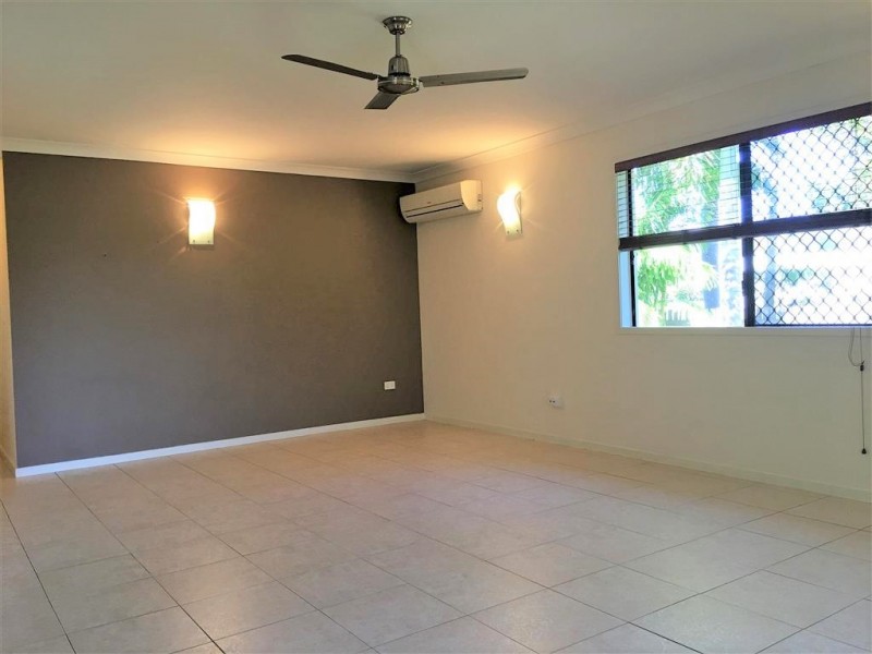 27 Malbon Road, Kirwan QLD 4817