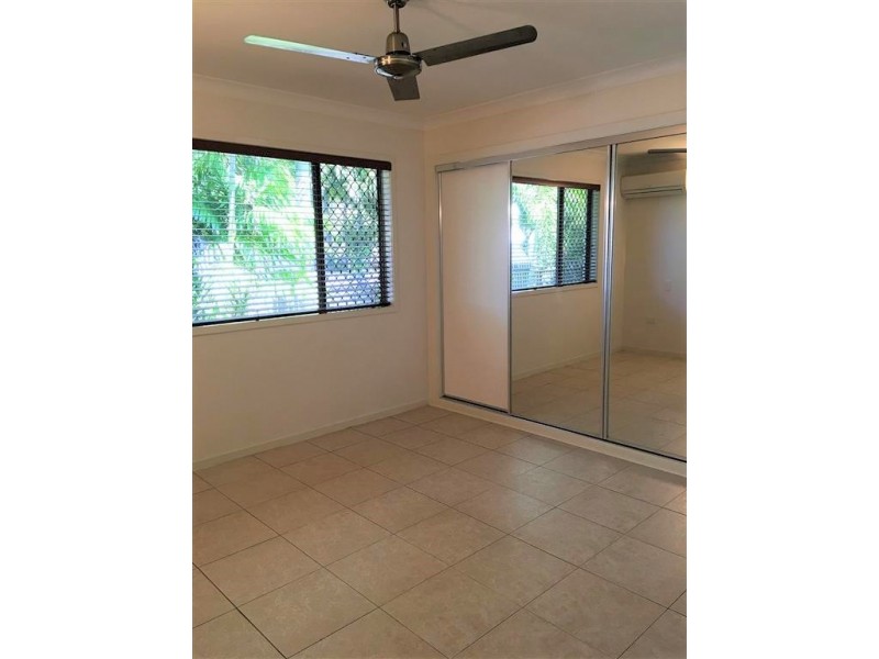 27 Malbon Road, Kirwan QLD 4817