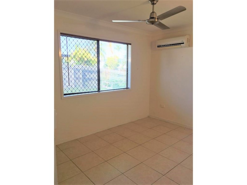 27 Malbon Road, Kirwan QLD 4817