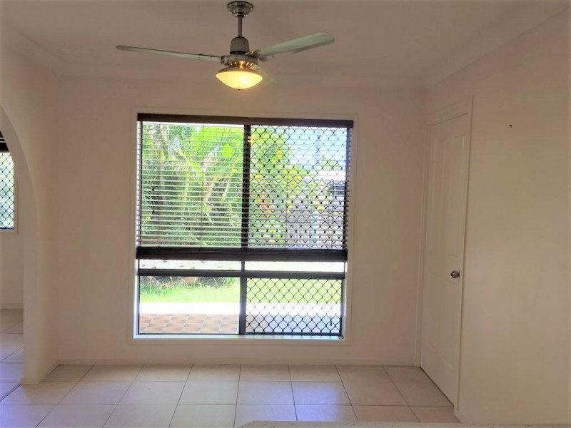 27 Malbon Road, Kirwan QLD 4817