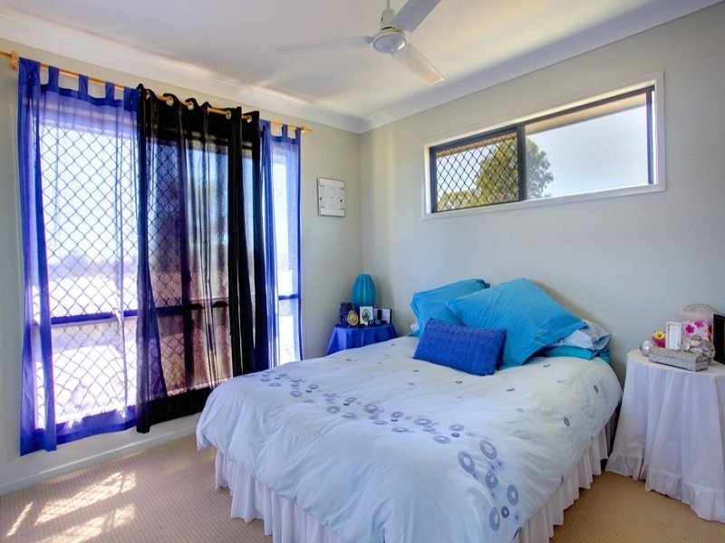 24 Kempton Chase, Burdell QLD 4818