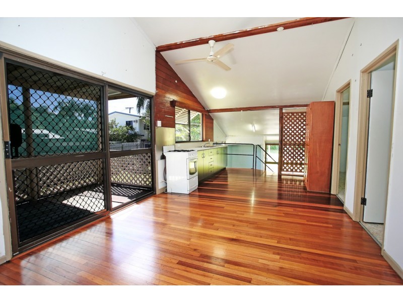 12 Keenan Street, Oonoonba QLD 4811