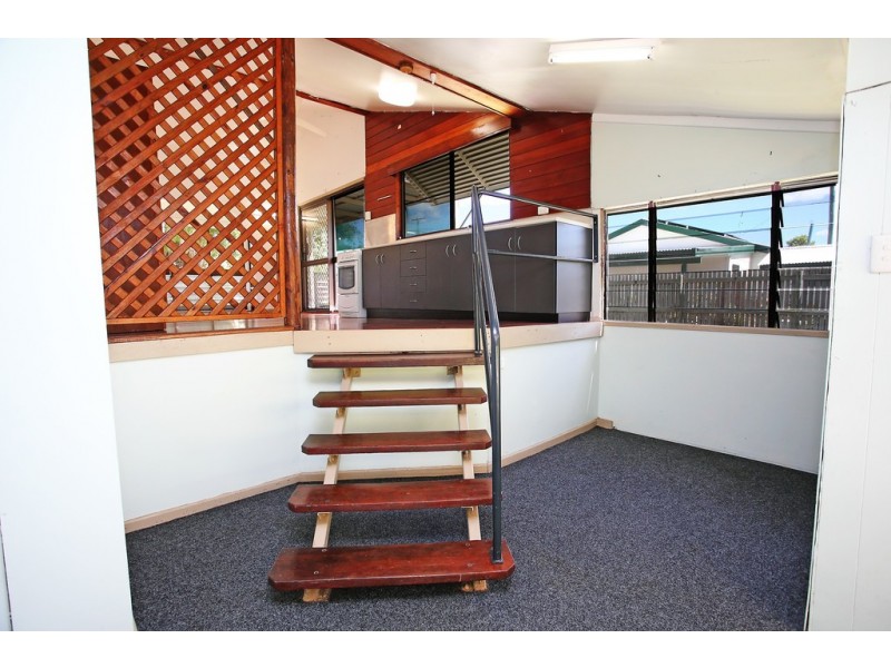 12 Keenan Street, Oonoonba QLD 4811