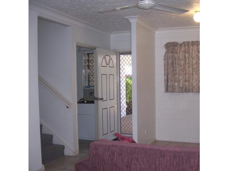 4/17 Lowth Street, Rosslea QLD 4812