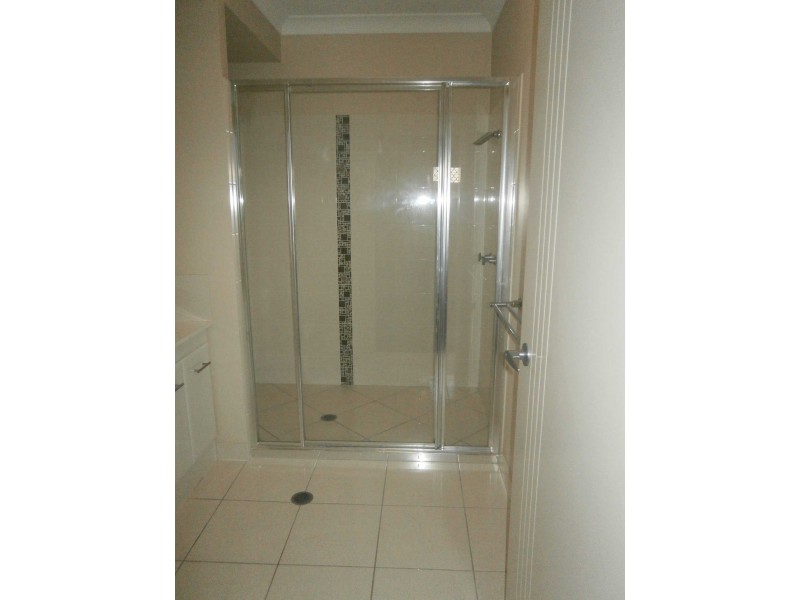 1 Dampier Crescent,, Burdell QLD 4818