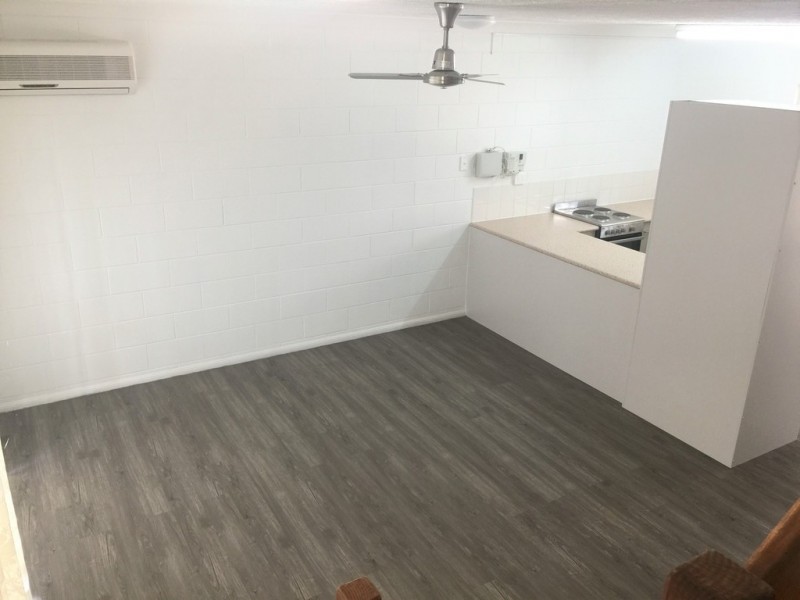 4/22 Marks Street, Hermit Park QLD 4812