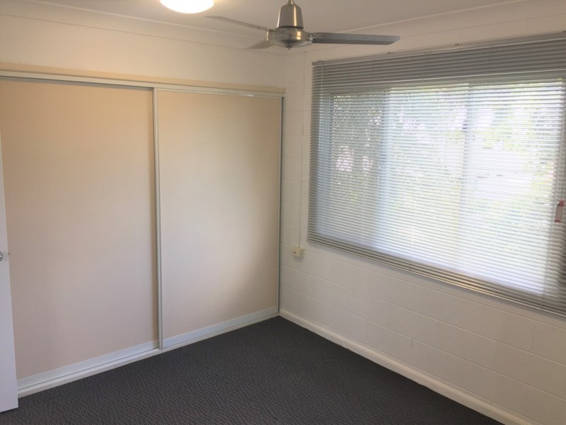 4/22 Marks Street, Hermit Park QLD 4812