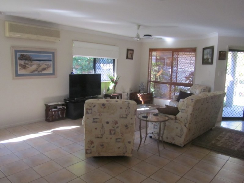 19 Templeton Crescent, Douglas QLD 4814