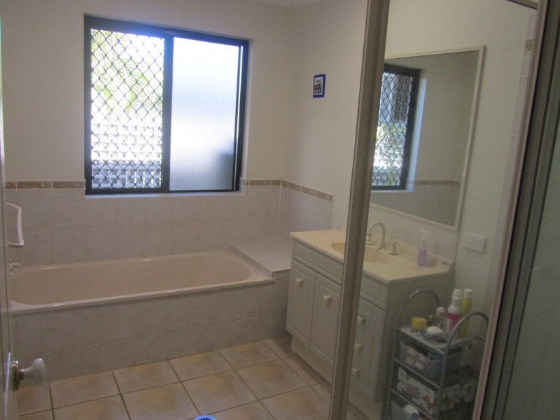 19 Templeton Crescent, Douglas QLD 4814