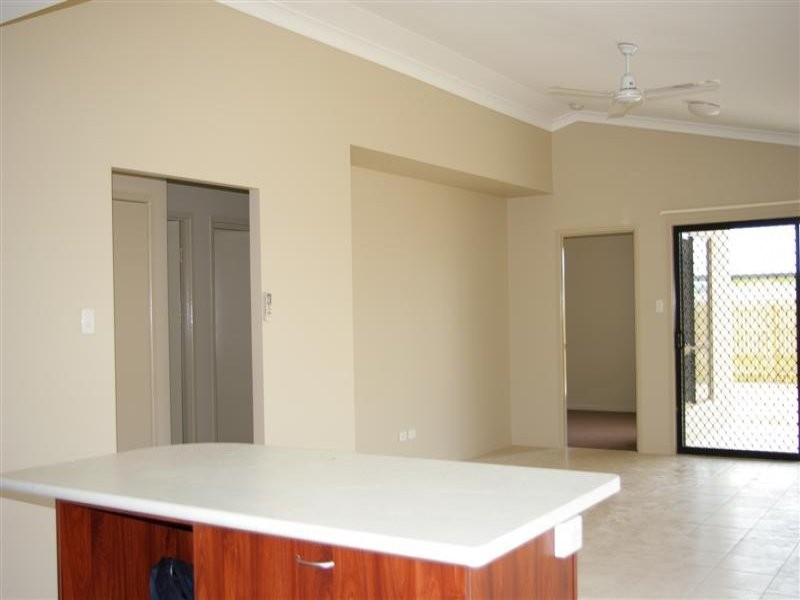 4 Limerick Way, Burdell QLD 4818