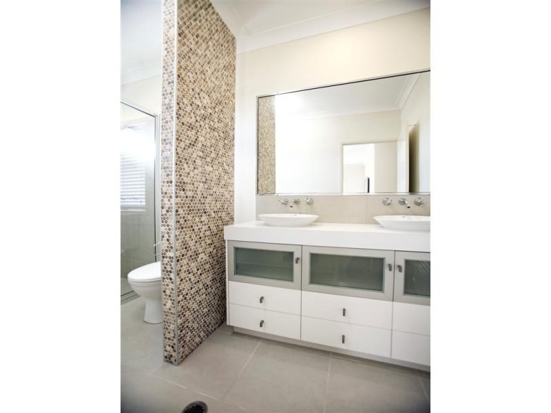 22 Dunlop Street, Kelso QLD 4815