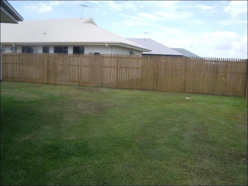 11 Ripon Court, Mount Low QLD 4818