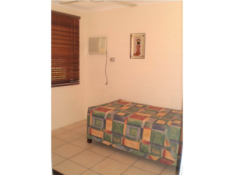 4/7 Warburton Street, North Ward QLD 4810