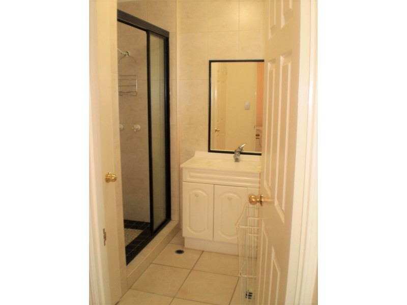 4/7 Warburton Street, North Ward QLD 4810