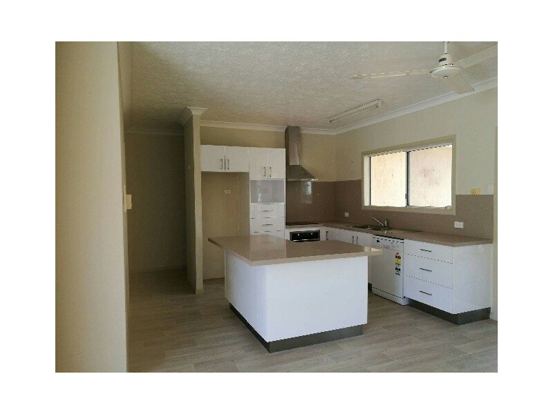 22 Augusta Drive, Balgal Beach QLD 4816