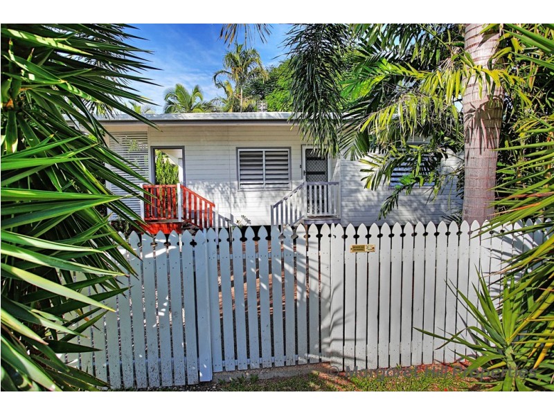 2 Burton Street, Mysterton QLD 4812