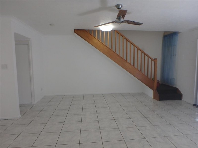 1/19 Second Avenue, Railway Estate QLD 4810