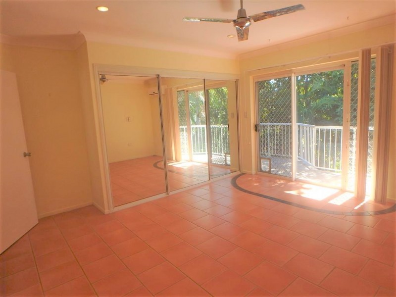 1/19 Second Avenue, Railway Estate QLD 4810