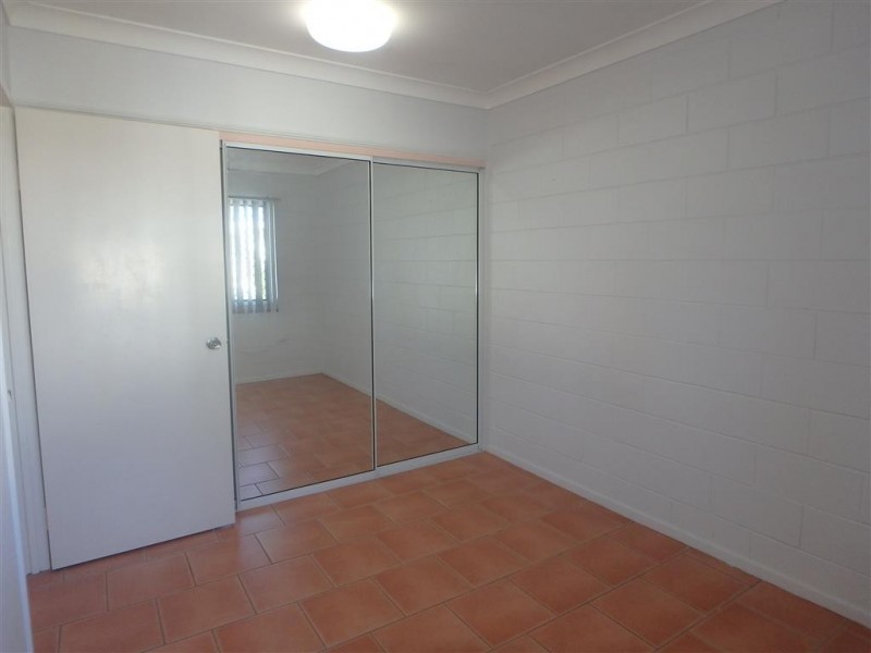 1/19 Second Avenue, Railway Estate QLD 4810