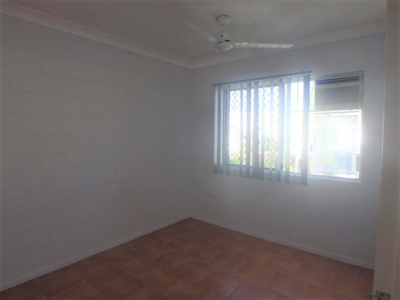 1/19 Second Avenue, Railway Estate QLD 4810