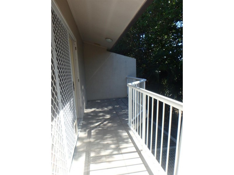 1/19 Second Avenue, Railway Estate QLD 4810