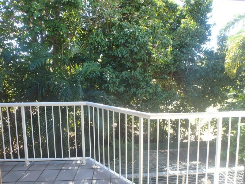 1/19 Second Avenue, Railway Estate QLD 4810