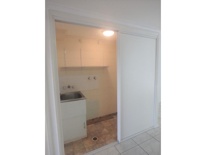 1/19 Second Avenue, Railway Estate QLD 4810