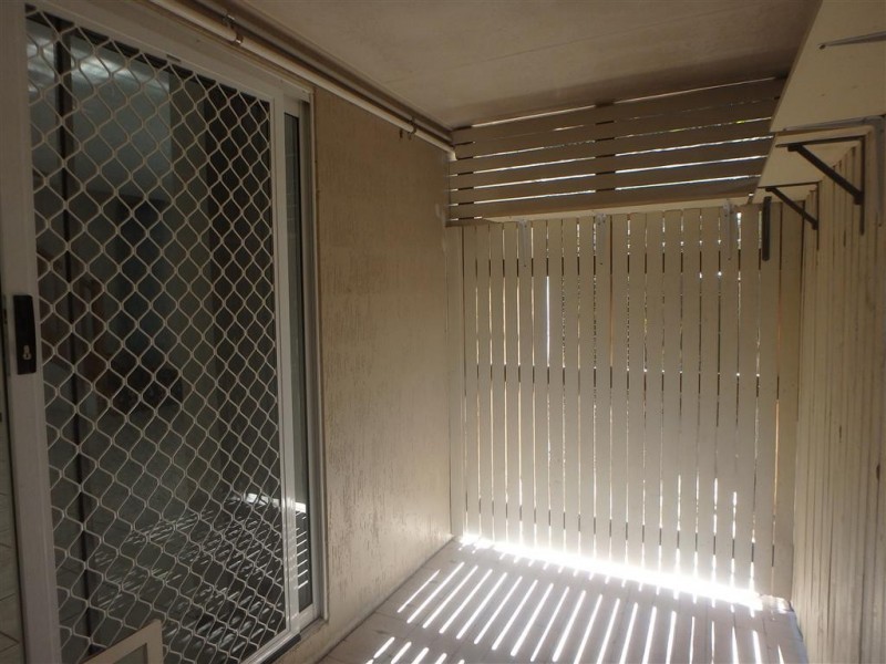 1/19 Second Avenue, Railway Estate QLD 4810