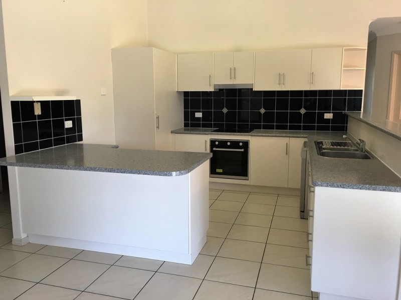 12 Elton Drive, Kelso QLD 4815