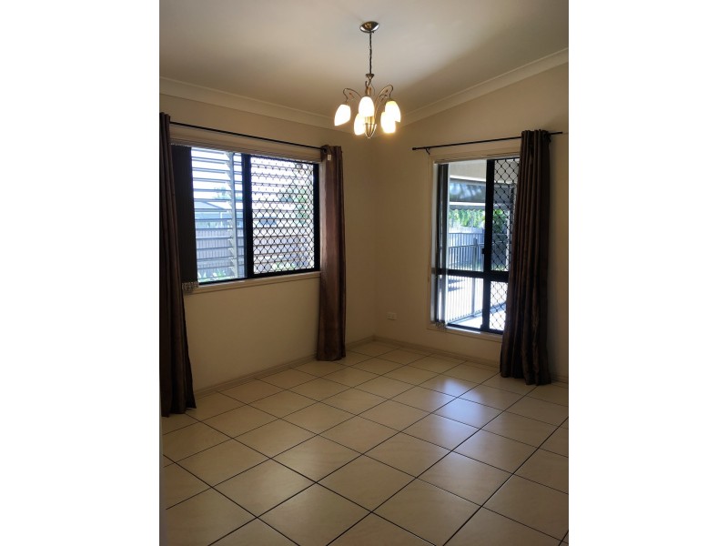 12 Elton Drive, Kelso QLD 4815