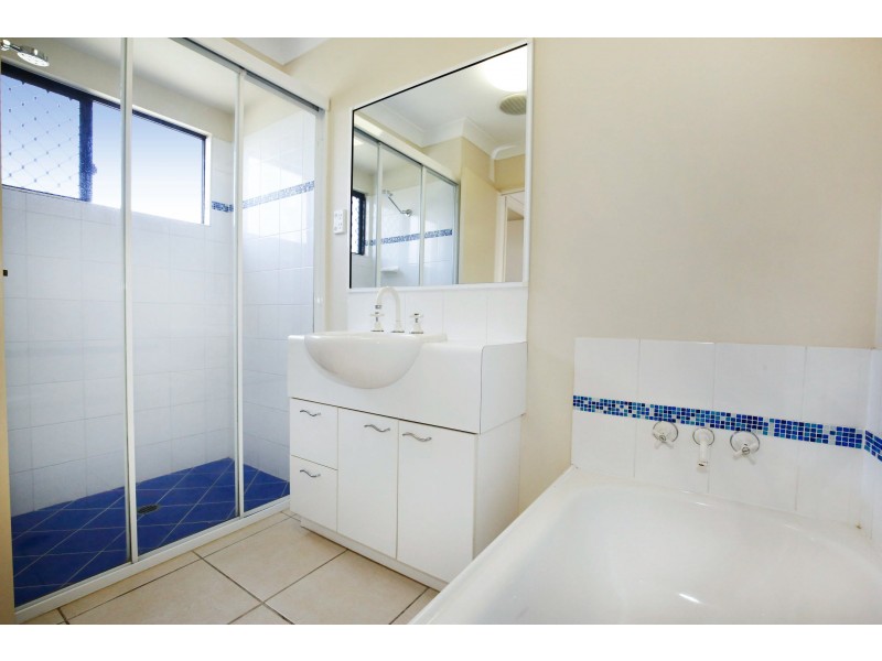 10 Moreton Ash Drive, Douglas QLD 4814