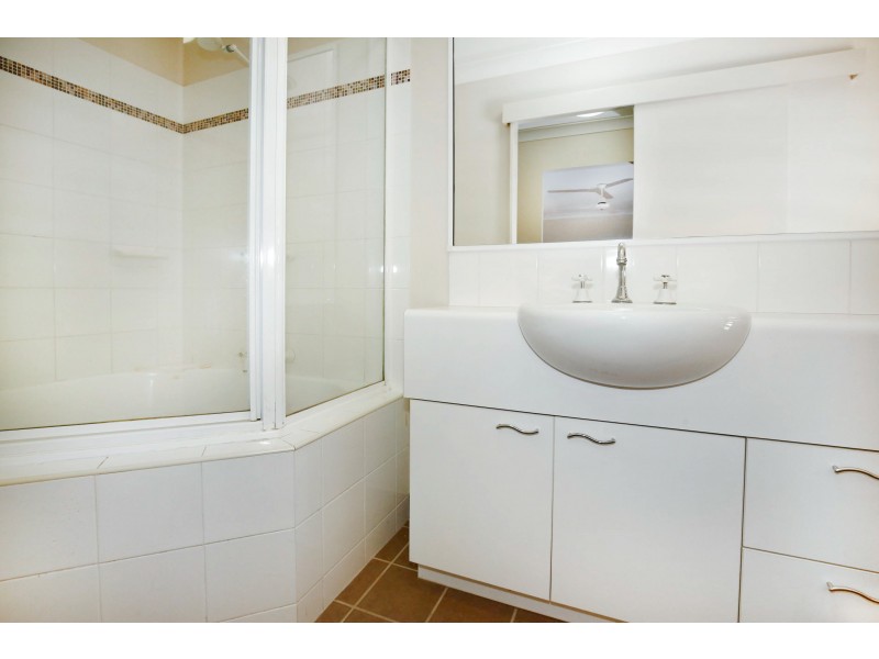 10 Moreton Ash Drive, Douglas QLD 4814