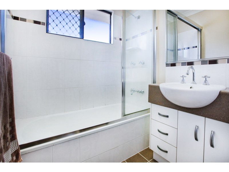 11 Ashwood Grove, Deeragun QLD 4818