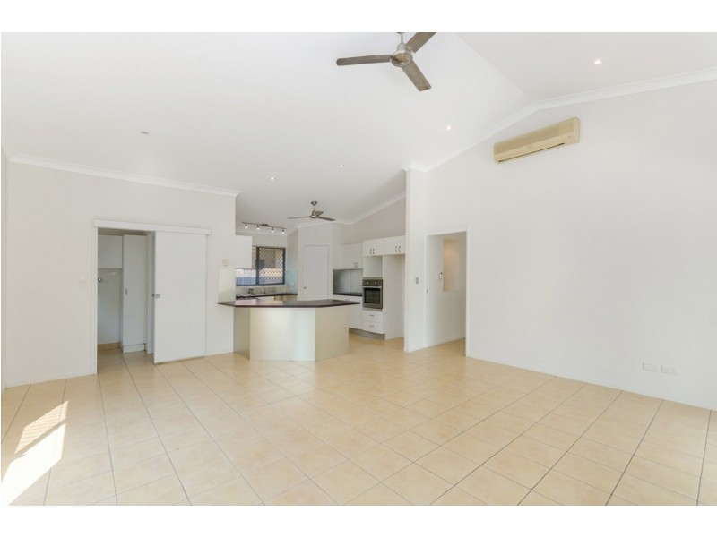 1 Hallett Close, Douglas QLD 4814