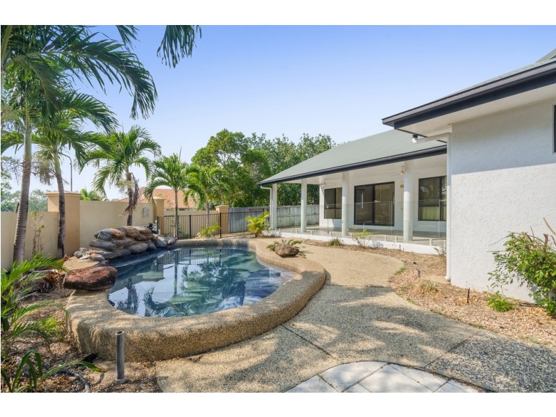 1 Hallett Close, Douglas QLD 4814