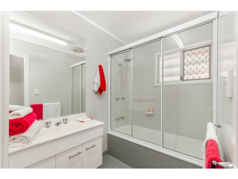 37 Rhodes Street, Heatley QLD 4814