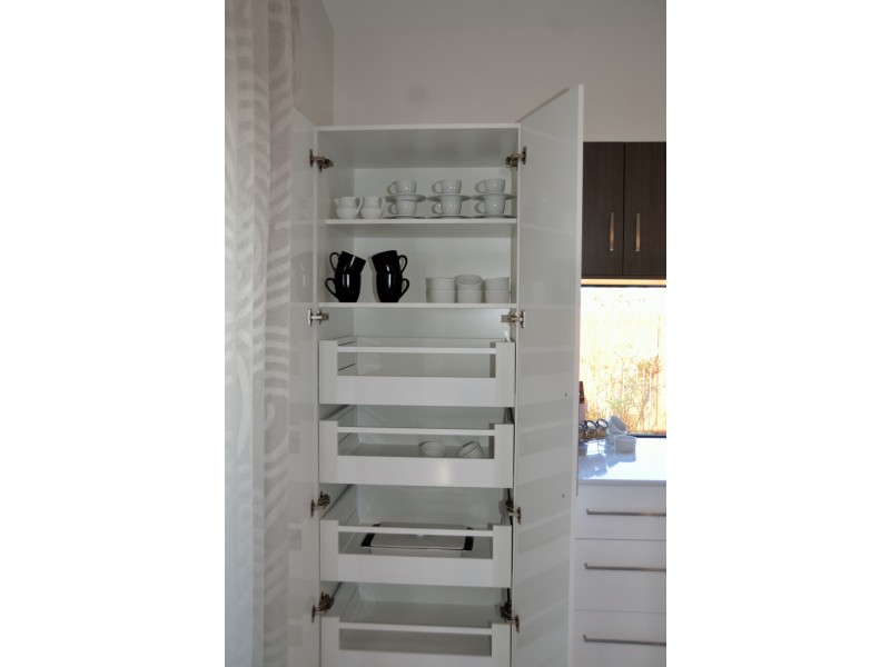 11 Featherwood Street, Mount Low QLD 4818