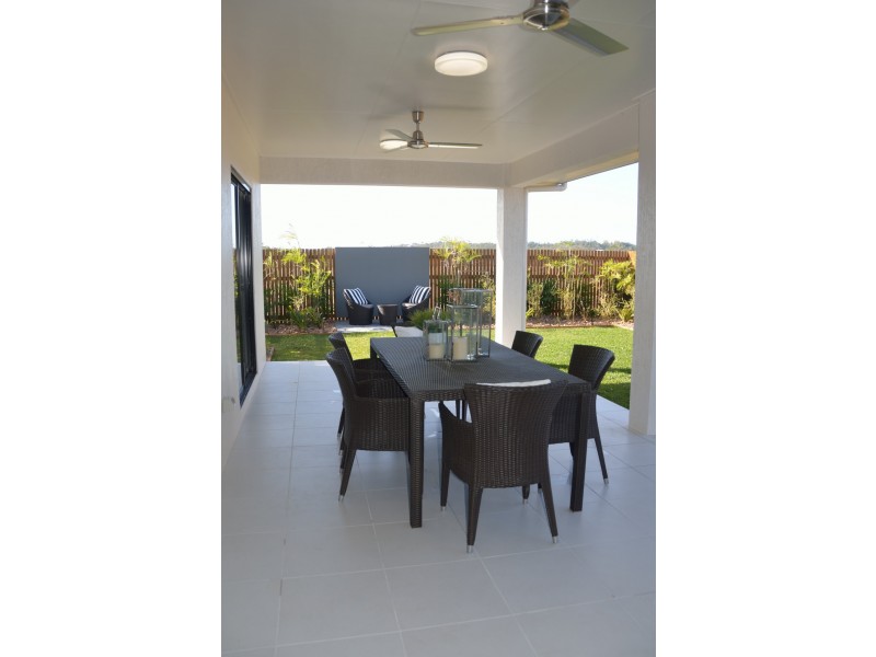 11 Featherwood Street, Mount Low QLD 4818