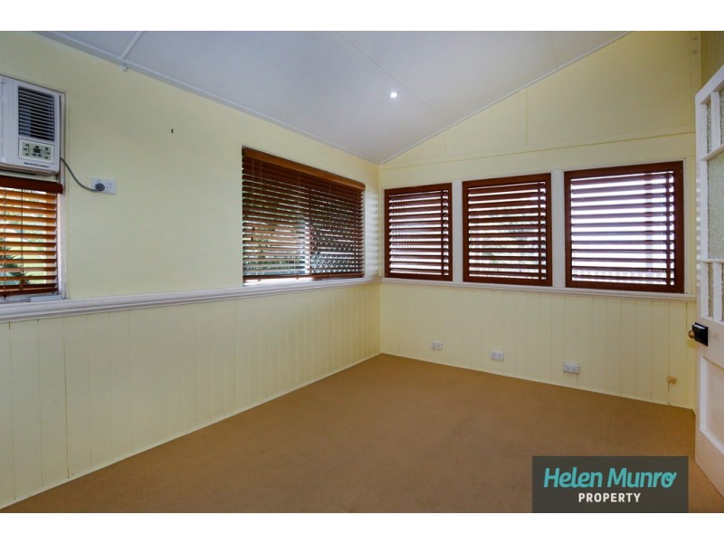12 Scully Street, West End QLD 4810