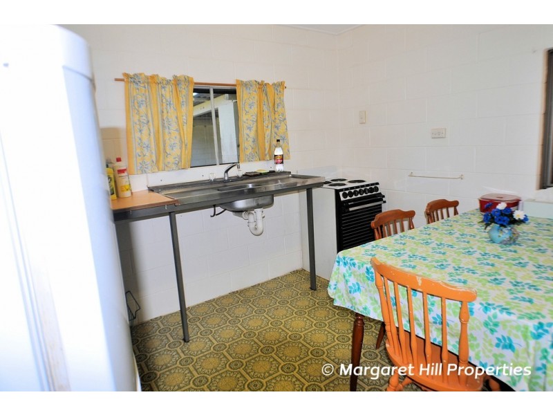 216 Balgal Beach Road, Balgal Beach QLD 4816