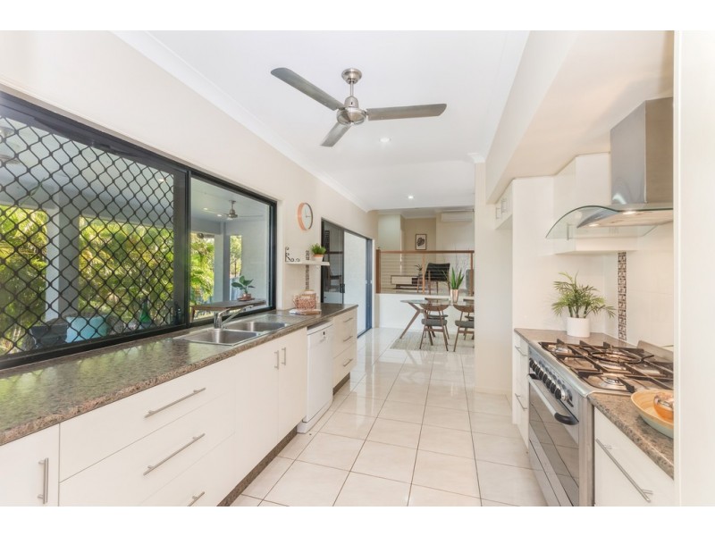 13 Britomart Street, Bushland Beach QLD 4818