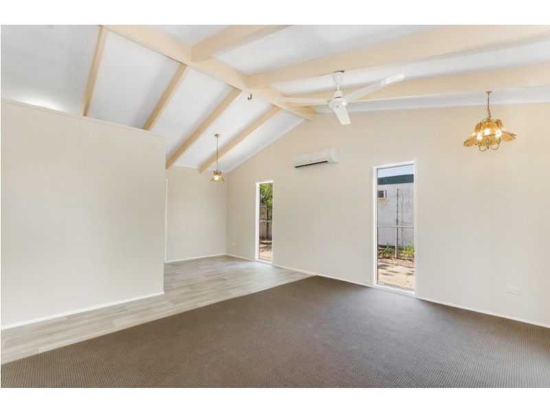 15 Palm Drive, Deeragun QLD 4818